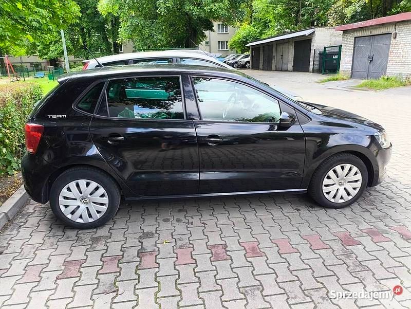 Czarny Używany 2010 VW Polo Hatchback | 16 900 zł (Dobra cena) - Obraz 1/4