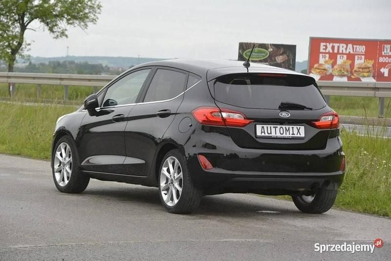 Używany Ford Fiesta 101 KM (74 kW) 2018 Czarny Hatchback