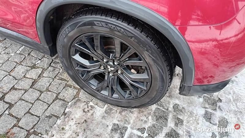 Czerwony Używany 2017 Mitsubishi Outlander SUV | 57 000 zł (Super Cena) - Obraz 1/4