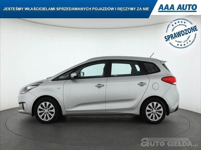 Używany Kia Carens 135 KM (99 kW) 2014 Srebrny Minivan