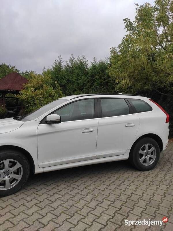 Używany 2014 Volvo XC60 SUV | 69 800 zł (Uczciwa cena) - Obraz 1/4