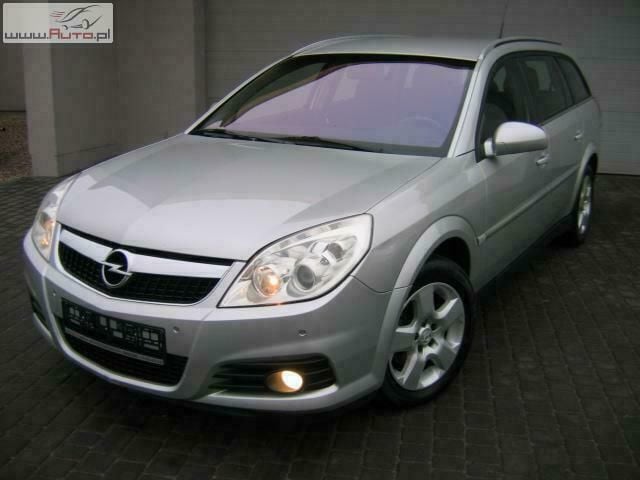 Używany Opel Vectra 150 KM (110 kW) 2007 Srebrny Sedan/Limuzyna
