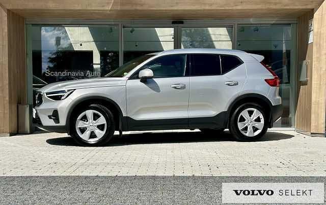 Srebrny Używany 2024 Volvo XC40 SUV | 155 000 zł (Uczciwa cena) - Obraz 1/3