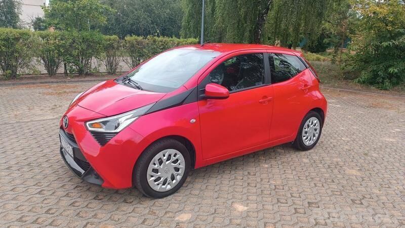 Czerwony Używany 2021 Toyota Aygo Hatchback | 50 000 zł (Uczciwa cena) - Obraz 1/4