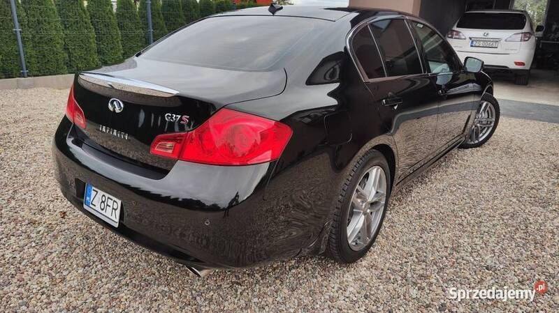 Używany Infiniti G37 2011 Coupe