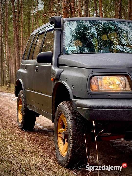 Czarny Używany 1995 Suzuki Vitara SUV | 9900 zł - Obraz 1/2