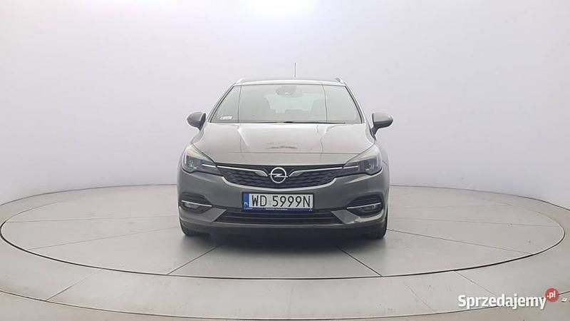 Szary (metalik) Używany 2020 Opel Astra GS Line Kombi | 41 850 zł (Uczciwa cena) - Obraz 1/4