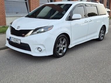Biały Używany 2015 Toyota Sienna Minivan | 92 000 zł - Obraz 1/4