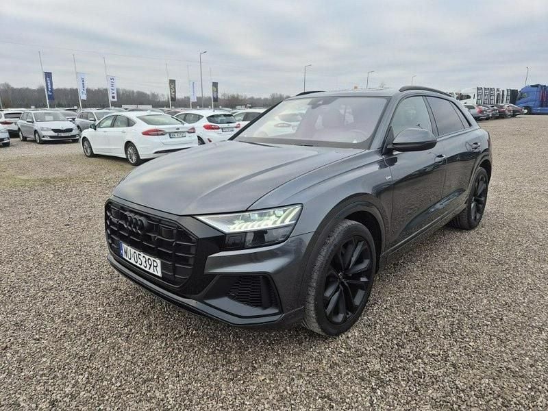 Używany Audi Q8 340 KM (250 kW) 2023 Grafitowy SUV