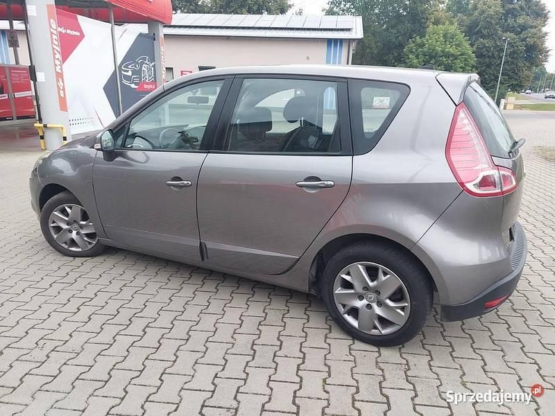 Używany 2011 Renault Scénic III Minivan | 17 900 zł - Obraz 1/4