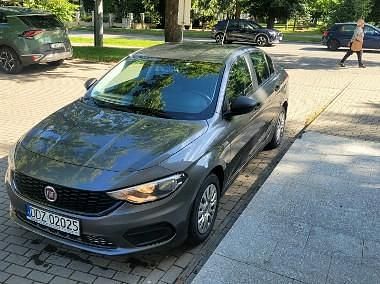 Szary Używany 2017 Fiat Tipo Sedan/Limuzyna | 36 900 zł (Uczciwa cena) - Obraz 1/4
