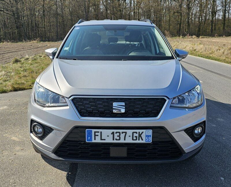 Srebrny Używany 2019 Seat Arona SUV | 31 999 zł - Obraz 1/4