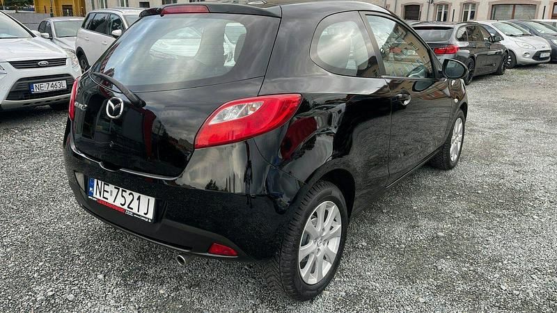 Używany Mazda 2 75 KM (55 kW) 2008 Czarny Hatchback