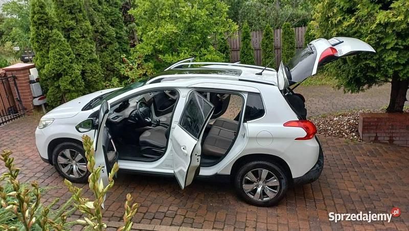Biały Używany 2014 Peugeot 2008 SUV | 24 309 zł (Super Cena) - Obraz 1/4
