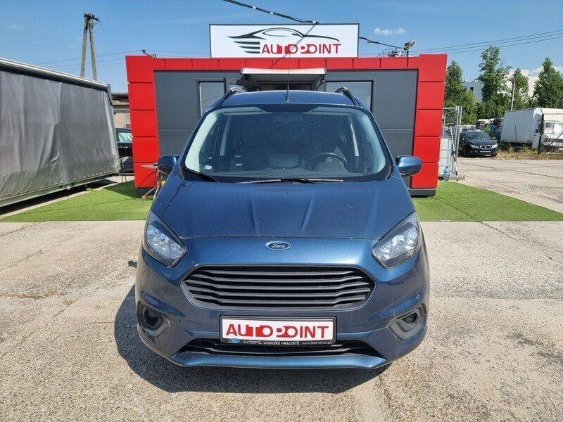 Używany Ford Tourneo Courier 101 KM (74 kW) 2019 Niebieski Minivan