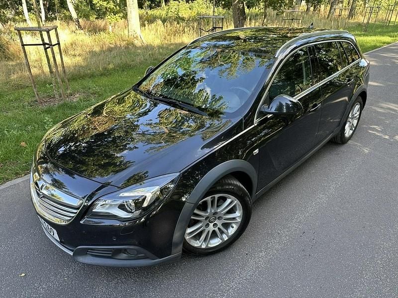 Używany Opel Insignia 163 KM (119 kW) 2014 Czarny (metalik, perła) Kombi