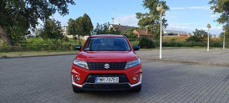 Czerwony Używany 2020 Suzuki Vitara SUV | 61 000 zł (Uczciwa cena) - Obraz 1/4