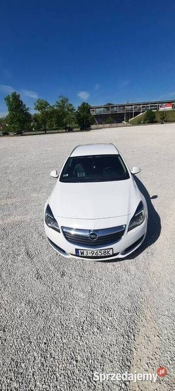Biały Używany 2015 Opel Insignia Sedan/Limuzyna | 38 500 zł (Uczciwa cena) - Obraz 1/4