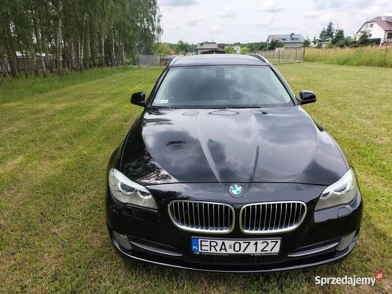 Czarny Używany 2012 BMW 520 Sedan/Limuzyna | 47 000 zł (Dość drogi) - Obraz 1/4