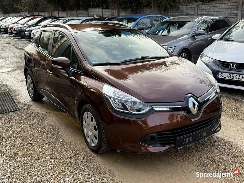 Używany Renault Clio GrandTour 90 KM (66 kW) 2014 Brązowobeżowy Kombi