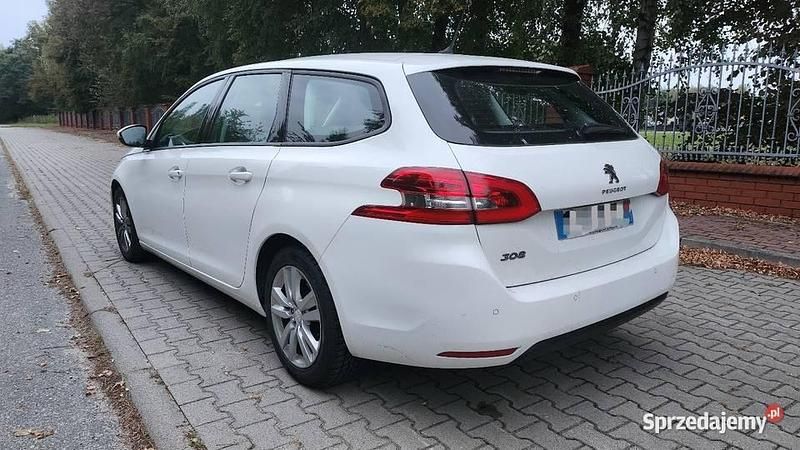 Biały Używany 2019 Peugeot 308 Kombi | 29 990 zł (Dobra cena) - Obraz 1/4