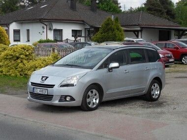 Srebrny Używany 2013 Peugeot 5008 Minivan | 28 167 zł (Uczciwa cena) - Obraz 1/4