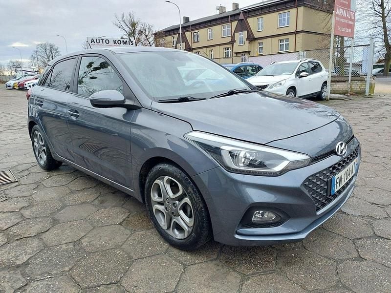 Używany Hyundai i20 83 KM (61 kW) 2020 Szary Hatchback