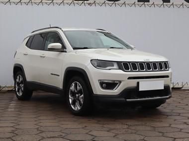 Używany Jeep Compass 140 KM (102 kW) 2017 Biały SUV