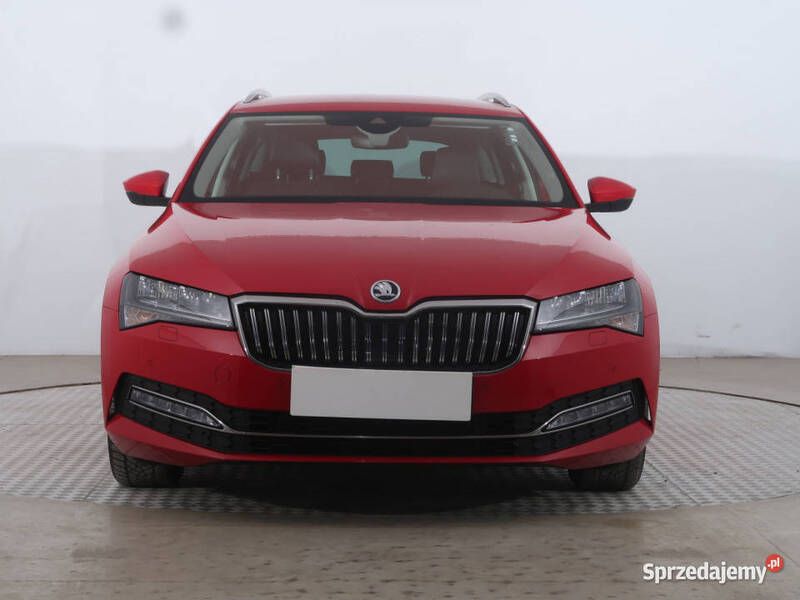 Czerwony Używany 2019 Skoda Superb Kombi | 89 999 zł (Dość drogi) - Obraz 1/4