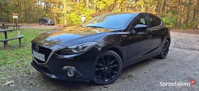 Używany Mazda 3 120 KM (88 kW) 2016 Czarny Hatchback