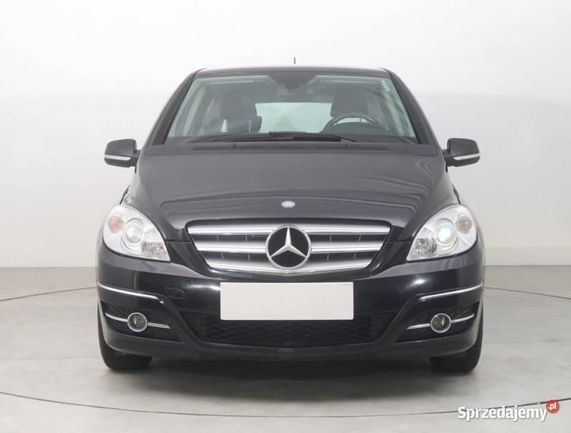 Używany Mercedes B170 2009 Czarny Minivan