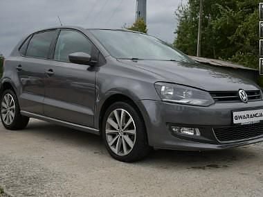 Grafitowy (metalik, perła) Używany 2011 VW Polo Hatchback | 18 800 zł (Dobra cena) - Obraz 1/4