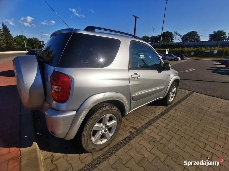 Używany 2005 Toyota RAV4 SUV | 16 000 zł (Uczciwa cena) - Obraz 1/2