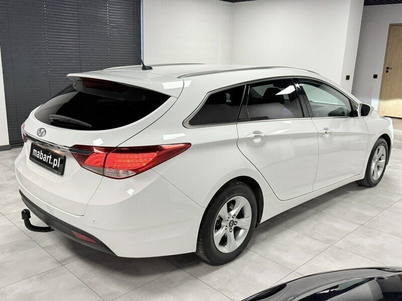 Używany Hyundai i40 136 KM (100 kW) 2014 Biały Kombi
