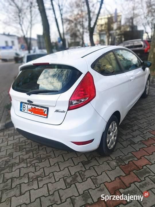 Używany Ford Fiesta 2011 Biały Hatchback