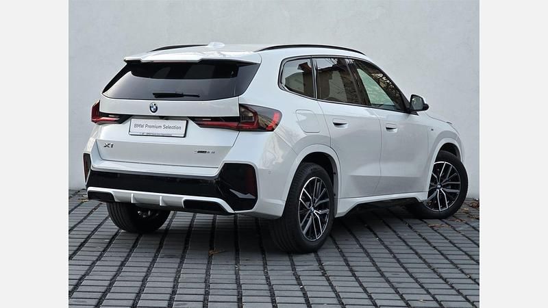 Używany BMW X1 Luxury Line 136 KM (100 kW) 2024 Biel mineralna metalizowany SUV