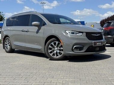 Szary Używany 2021 Chrysler Pacifica SUV | 159 700 zł (Dość drogi) - Obraz 1/4
