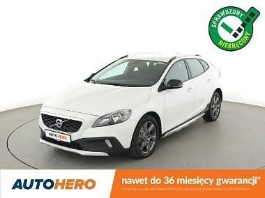 Biały Używany 2015 Volvo V40 CC Kombi | 43 900 zł (Uczciwa cena) - Obraz 1/3