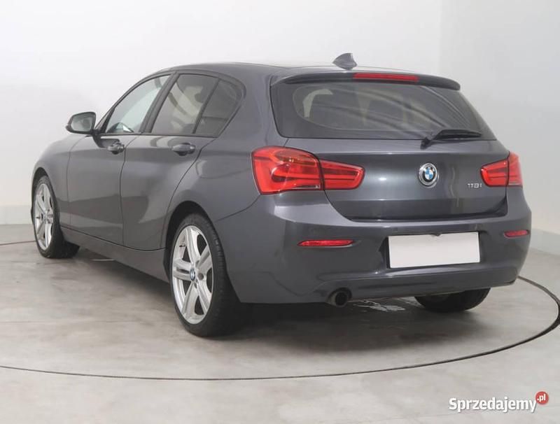 Używany BMW 118 136 KM (100 kW) 2017 Szary Hatchback