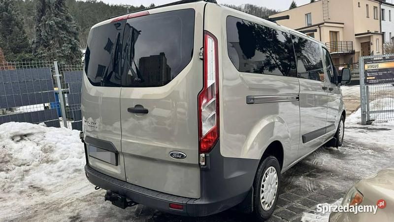 Używany Ford Transit Custom 125 KM (91 kW) 2015 Beżowy Minivan