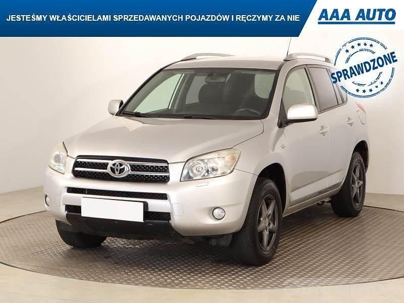 Używany Toyota RAV4 2008 Srebrny SUV