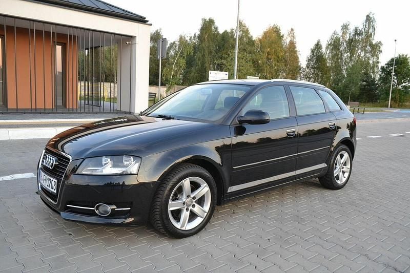 Używany Audi A3 Sportback 140 KM (102 kW) 2012 Czarny Hatchback