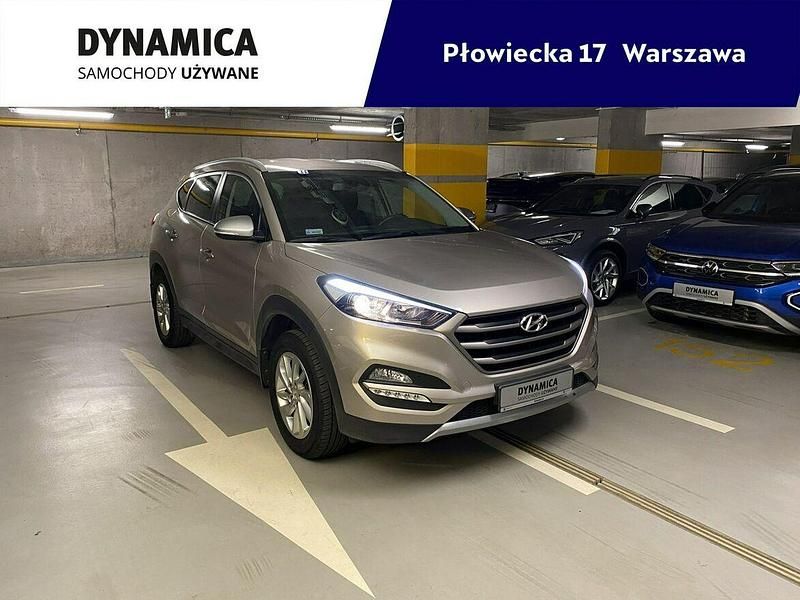 Srebrny (metalik) Używany 2017 Hyundai Tucson Comfort SUV | 66 500 zł (Uczciwa cena) - Obraz 1/4