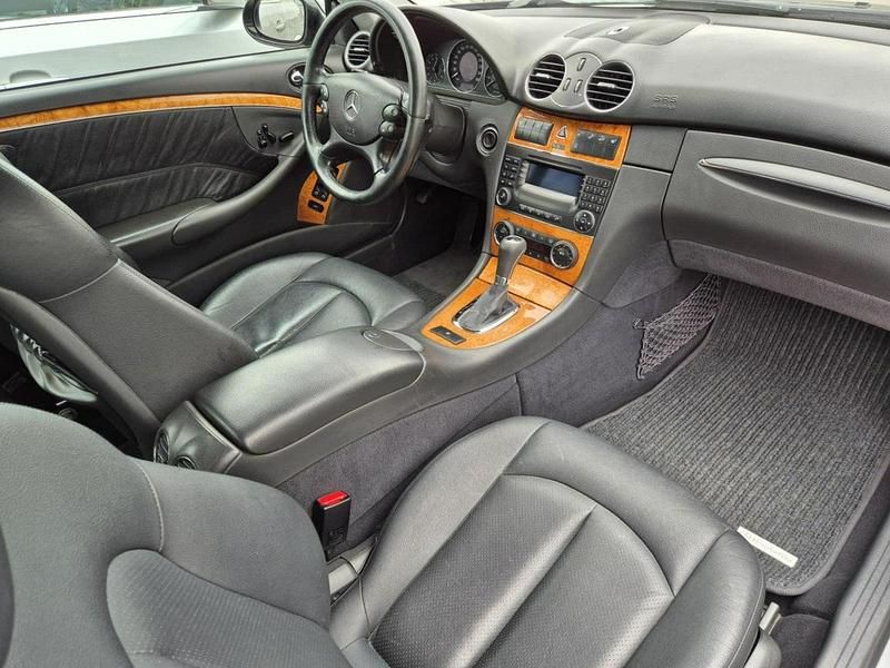 Czarny Używany 2004 Mercedes CLK320 Elegance Coupe | 23 500 zł - Obraz 1/3