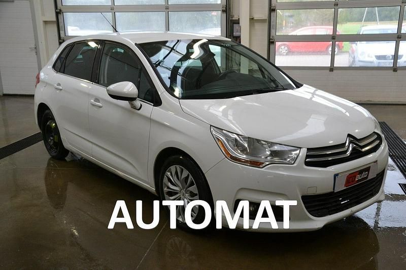 Biały Używany 2012 Citroën C4 Hatchback | 11 800 zł - Obraz 1/4