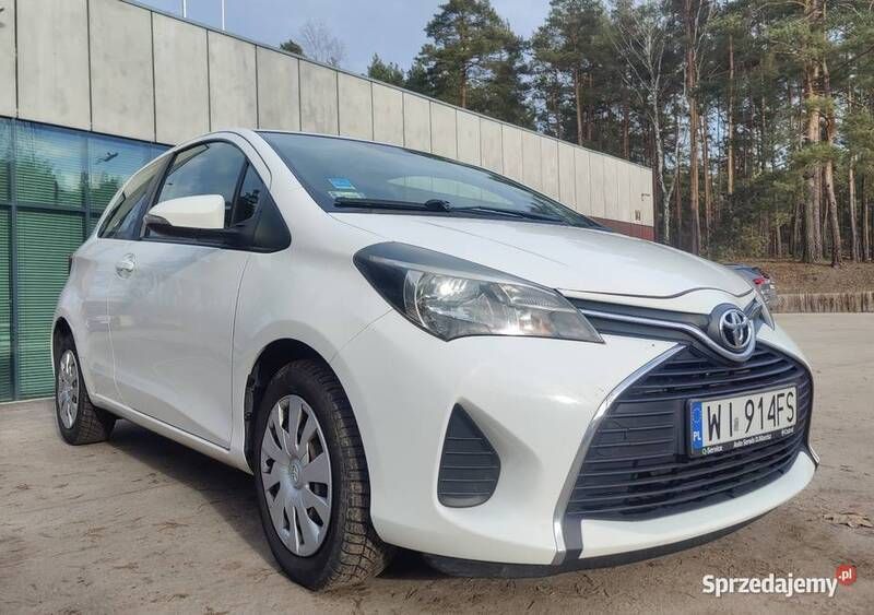 Biały Używany 2017 Toyota Yaris Hatchback | 20 900 zł (Dobra cena) - Obraz 1/4