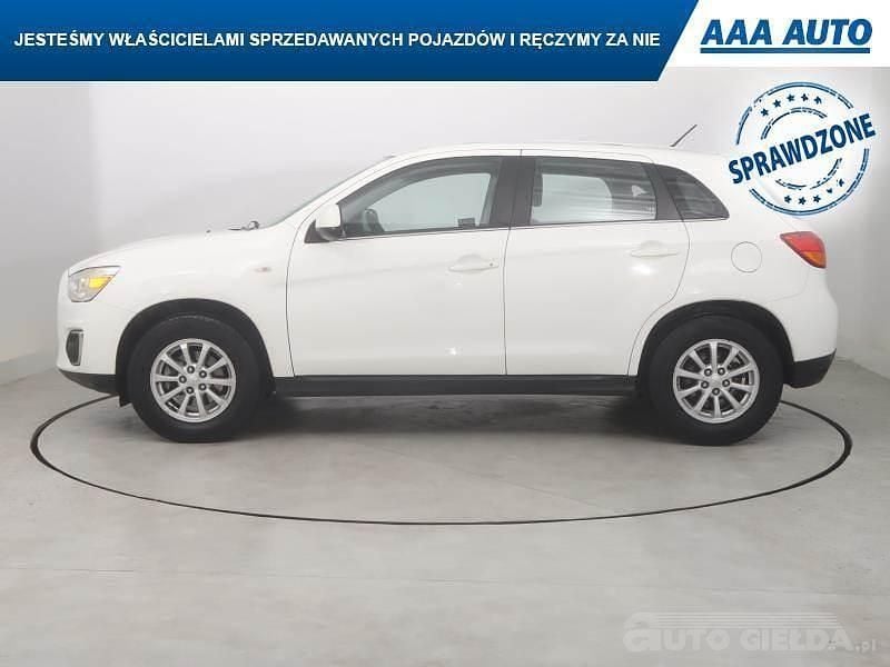Używany Mitsubishi ASX 114 KM (83 kW) 2015 Biały SUV