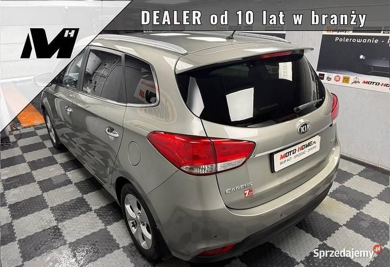 Używany Kia Carens 136 KM (100 kW) 2014 Srebrny Minivan