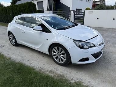 Biały Używany 2012 Opel Astra GTC Coupe | 12 900 zł - Obraz 1/4