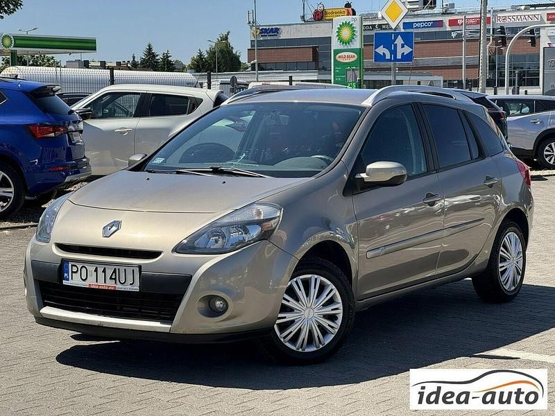 Używany Renault Clio GrandTour 75 KM (55 kW) 2012 Szary Kombi